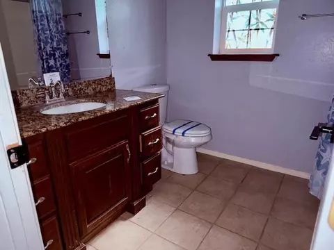 Bath - 8225 Evans Creek Rd, Rogue River, OR 97537 photo 1 of 3