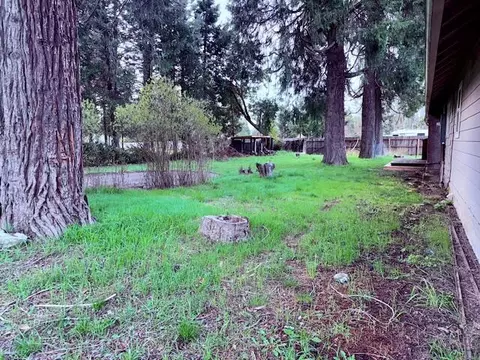 Exterior - 8225 Evans Creek Rd, Rogue River, OR 97537 photo 12 of 12