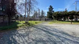 Exterior - 8225 Evans Creek Rd, Rogue River, OR 97537 photo 10 of 12