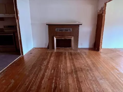 Living - 8225 Evans Creek Rd, Rogue River, OR 97537 photo 1 of 5