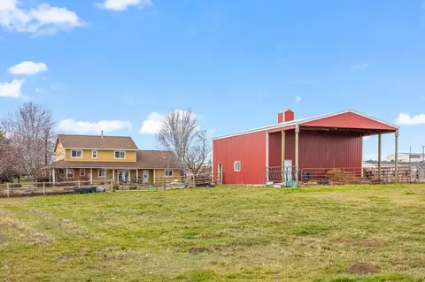 1170 SW Dover Ln, Madras, OR 97741