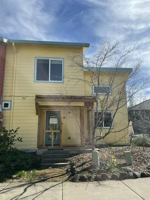 1244 Calypso Ct, Ashland, OR 97520