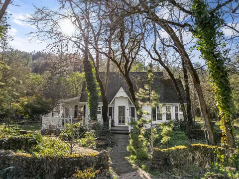 190 Long Acres Rd, Grants Pass, OR 97527