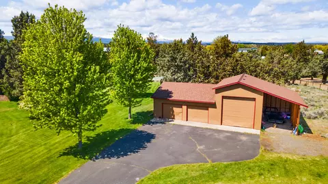 65833 Cori Way, Bend, OR 97703 photo 3