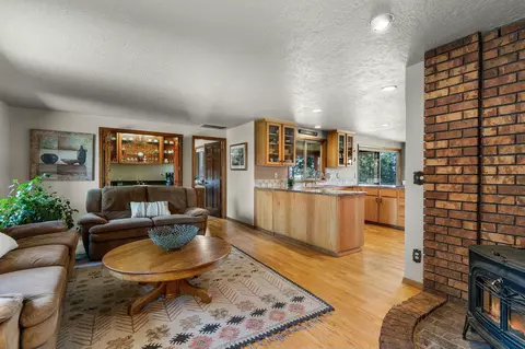 65833 Cori Way, Bend, OR 97703 photo 7