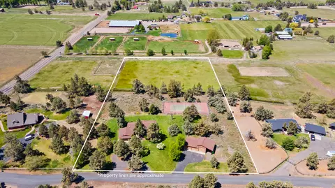 65833 Cori Way, Bend, OR 97703 photo 29