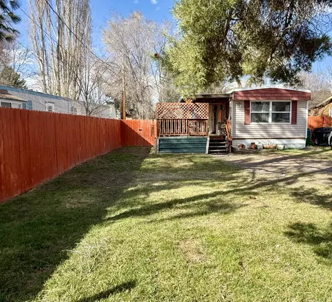5607 Delaware Ave, Klamath Falls, OR 97603