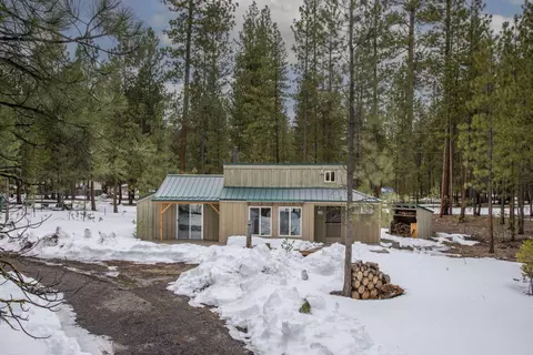 52336 Barberry Cir, La Pine, OR 97739