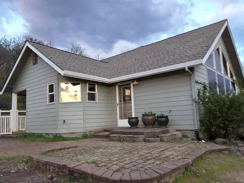 526 Wedgewood Dr, Eagle Point, OR 97524 photo 7