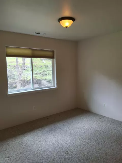 526 Wedgewood Dr, Eagle Point, OR 97524 photo 37