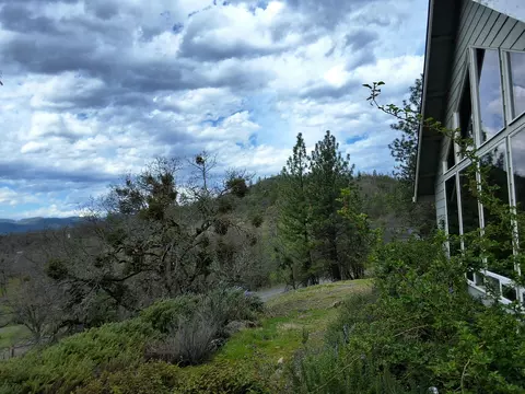 526 Wedgewood Dr, Eagle Point, OR 97524 photo 28