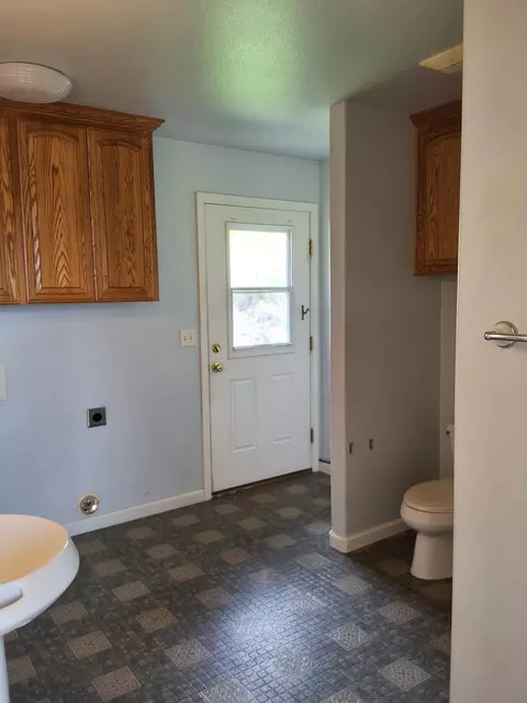 526 Wedgewood Dr, Eagle Point, OR 97524 photo 21