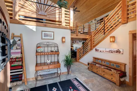 Entry Way - 53010 Bridge Dr, La Pine, OR 97739 photo 2 of 3