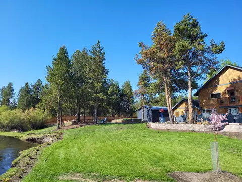 Exterior - 53010 Bridge Dr, La Pine, OR 97739 photo 9 of 11