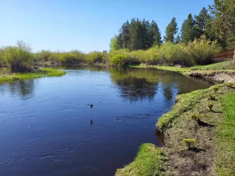 View/Area - 53010 Bridge Dr, La Pine, OR 97739 photo 6 of 12