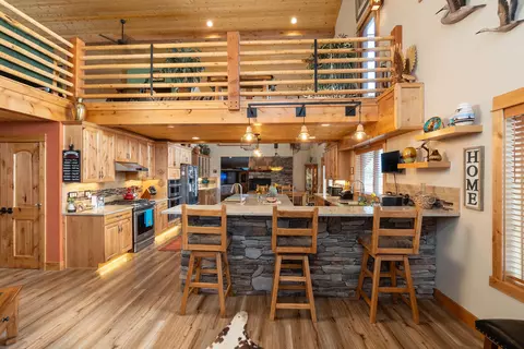 Kitchen - 53010 Bridge Dr, La Pine, OR 97739 photo 1 of 3