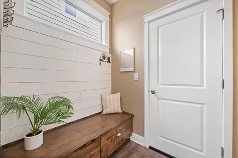 61048 Manhae Loop, Bend, OR 97702 photo 16