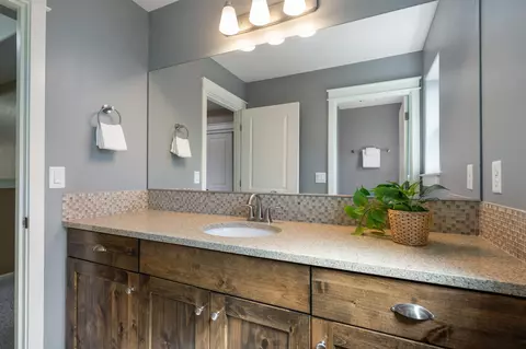 61048 Manhae Loop, Bend, OR 97702 photo 36