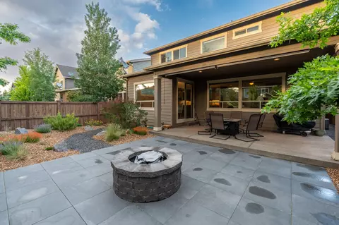 61048 Manhae Loop, Bend, OR 97702 photo 39