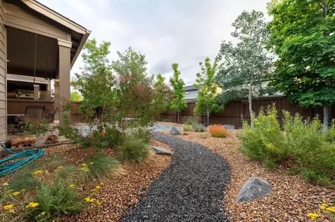 61048 Manhae Loop, Bend, OR 97702 photo 41
