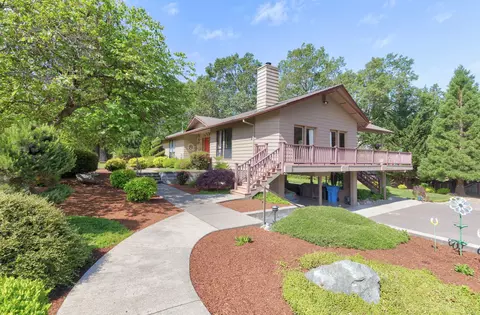 462 Espey Rd, Grants Pass, OR 97527
