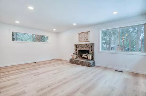 Living - 20356 Shahala Ct, Bend, OR 97702 photo 1 of 5