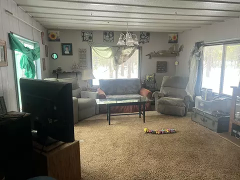 56493 Meteor Dr, Bend, OR 97707 photo 3