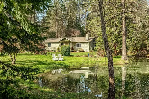 4160 New Hope Rd, Grants Pass, OR 97527