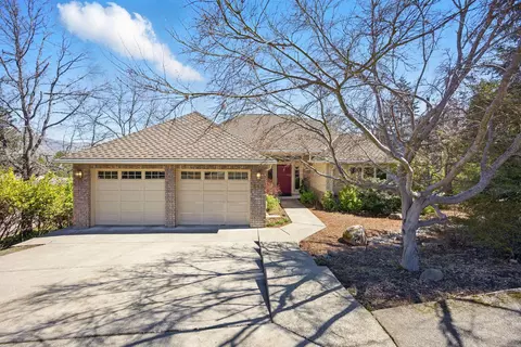 510 Guthrie St, Ashland, OR 97520