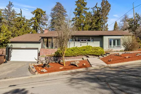 2015 Huron St, Klamath Falls, OR 97601