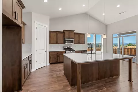 1273 Stonegate Dr #477, Eagle Point, OR 97524 photo 7