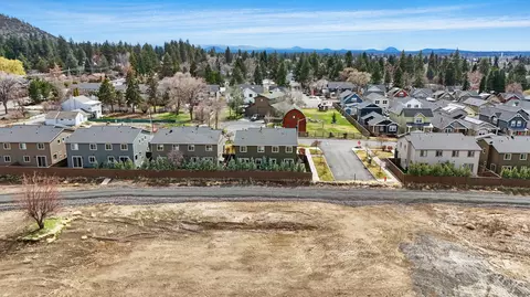 View/Area - 704 NE Vail Ln, Bend, OR 97701 photo 4 of 4