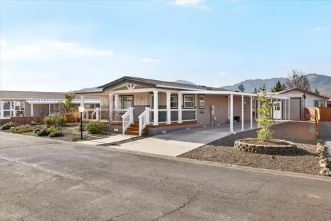 4601 S Pacific Hwy UNIT 13, Phoenix, OR 97535