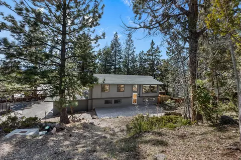 1549 NW Trenton Ave, Bend, OR 97703