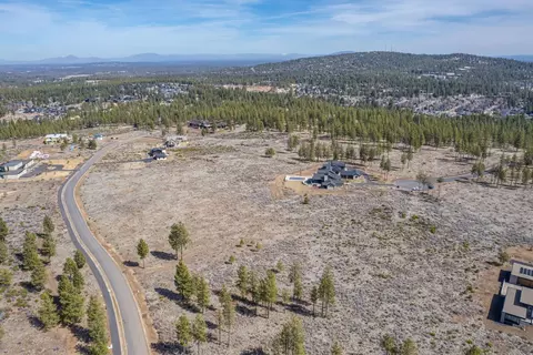 19005 Timber Ridge Ct, Bend, OR 97703 photo 12