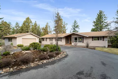 1670 NW Putnam Rd, Bend, OR 97703