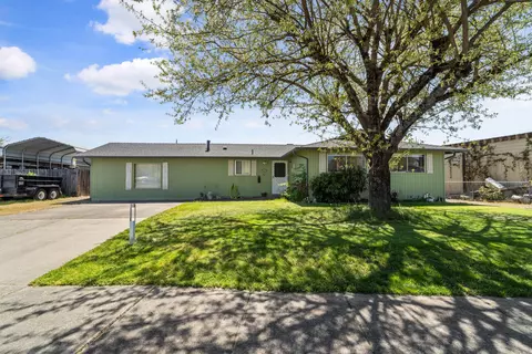 2700 Village Blvd, White City, OR 97503