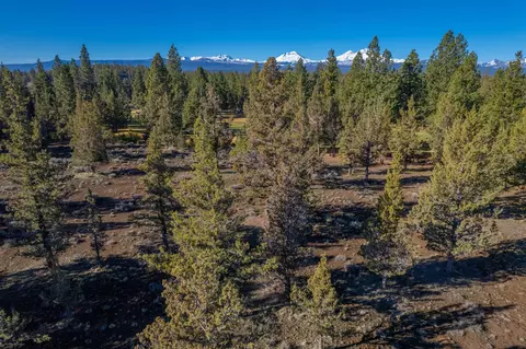 16931 Lady Caroline Dr #LOT 23, Sisters, OR 97759