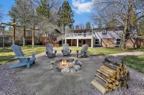 1349 NW Quincy Ave, Bend, OR 97703