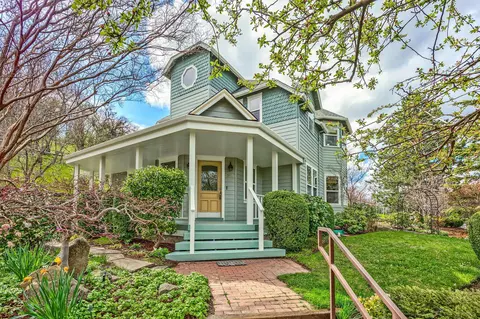 311 Sheridan St, Ashland, OR 97520