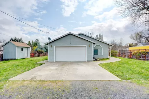 587 S Royal Ave, Eagle Point, OR 97524 photo 26