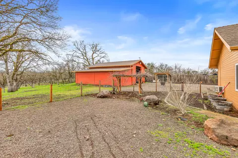 446 Ayres Rd, Eagle Point, OR 97524 photo 45