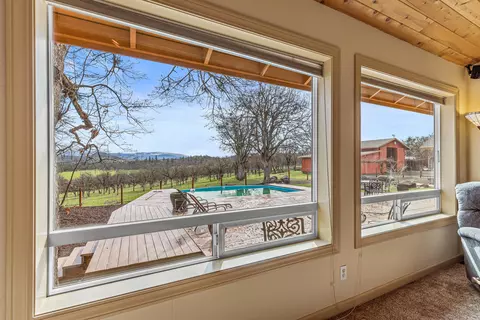 446 Ayres Rd, Eagle Point, OR 97524 photo 15