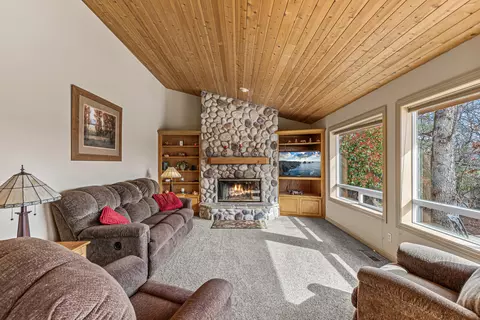 446 Ayres Rd, Eagle Point, OR 97524 photo 13