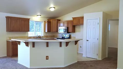 Kitchen - 56234 Black Duck Rd, Bend, OR 97707 photo 3 of 4