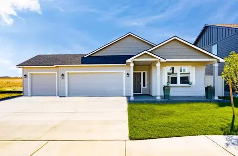 3013 Sky Lakes Dr #46, Medford, OR 97504