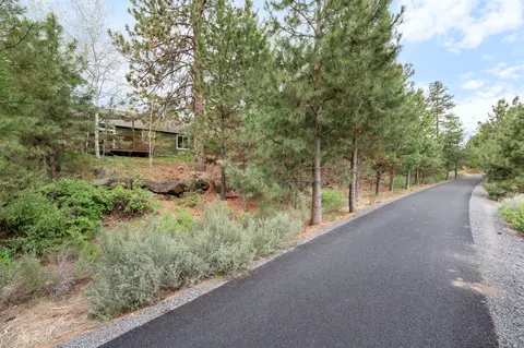 19452 Brookside Way, Bend, OR 97702 photo 22