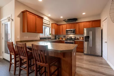 Kitchen - 20041 Voltera Pl, Bend, OR 97702 photo 1 of 2