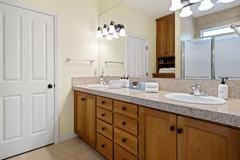 Bath - 16775 Pony Express Way, Bend, OR 97707 photo 1 of 4