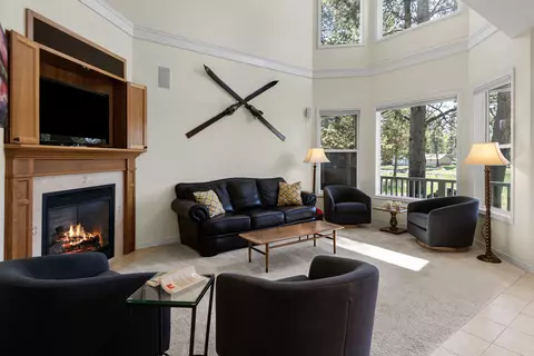 Living - 16775 Pony Express Way, Bend, OR 97707 photo 2 of 4